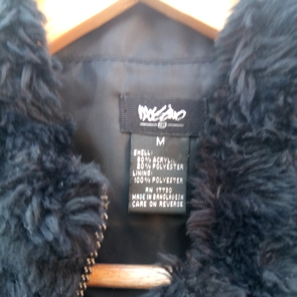 Mossimo Faux Fur Vest - Picture 4 of 5